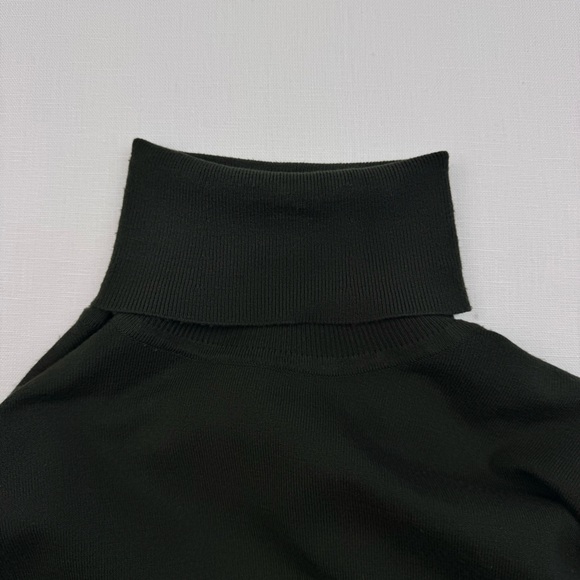 Perry Ellis Olive green turtleneck size small - Picture 3 of 9